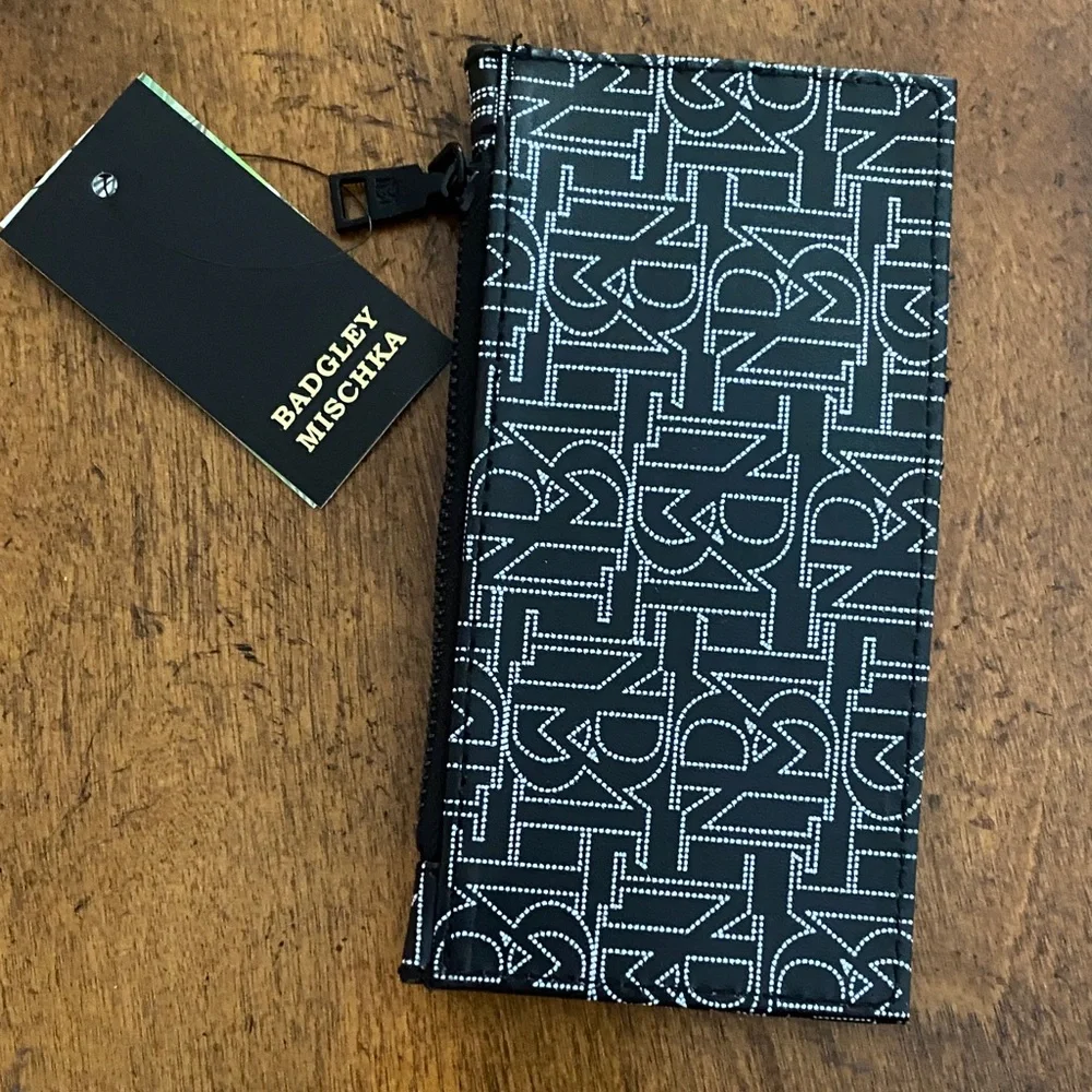 Badgley Mischka Black Patterned card holder / change purse